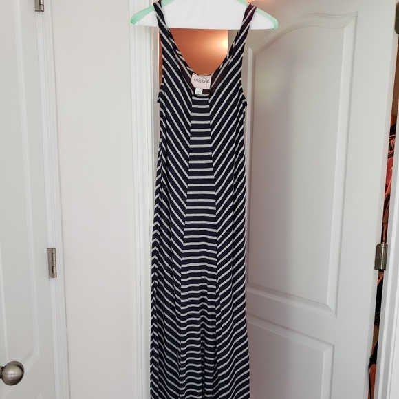 Epilouge Maxi Dress - Picture 1 of 2
